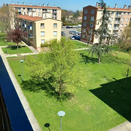 T5 Pouvant Accueillir 8 Personnes *